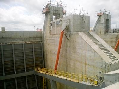 Cilindro hidráulico para compuerta radial